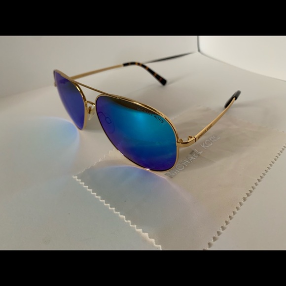 Aviator Micheal Kor’s Sunglasses - Picture 3 of 11